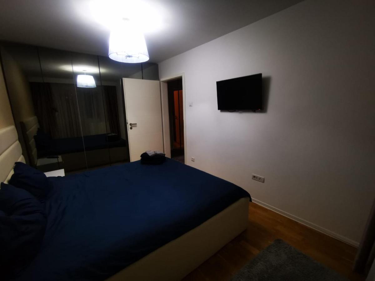 טימישוארה Luxury Apartment. 10 Minutes Taxi Ride To Center מראה חיצוני תמונה